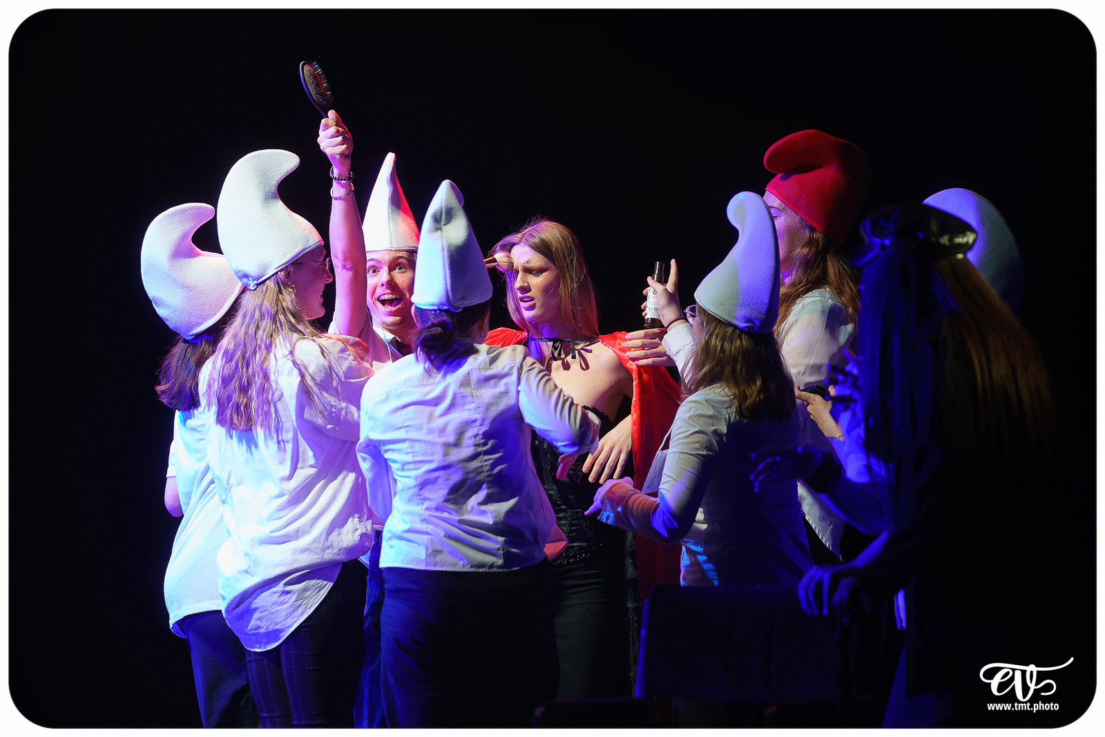 BLANCHE-NEIGE FOUTUE FORET